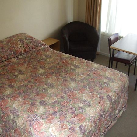 Anna Bella Motel Ґлен-Іннес Номер фото