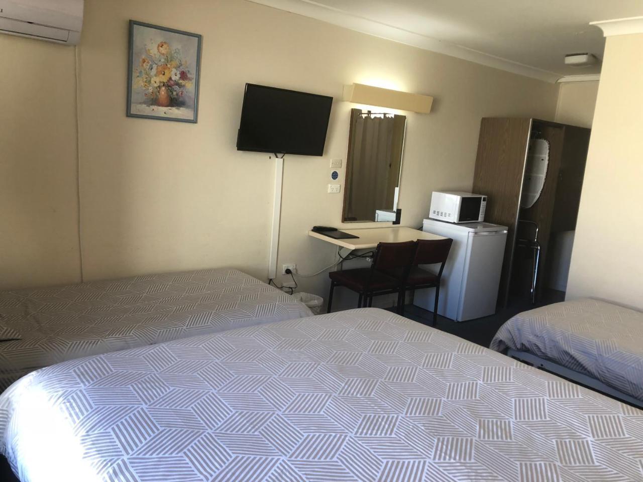 Anna Bella Motel Ґлен-Іннес Екстер'єр фото